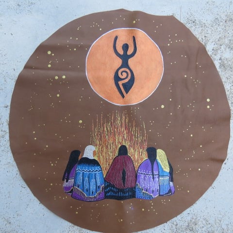 peinture-cuir-cerce-de-femmes-indiennes