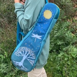 sacoche pour ukulélé peint à la main par Aflorescence avec bandoulière et personnalisé après échange avec ma cliente
