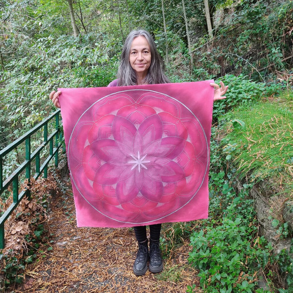  tissu d'autel sacré en coton de 85 cm peint à la main par Aflorescence