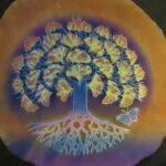 exemple d'une peinture pour un sac tambour créé pour mon client avec arbre de vie et feuilles de ginko