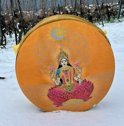 Housse pour tambour chamanique motif déesse