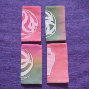 blague à tabac artisanale à vendre, peint à la main sur coton par Aflorescence, motif triskel 