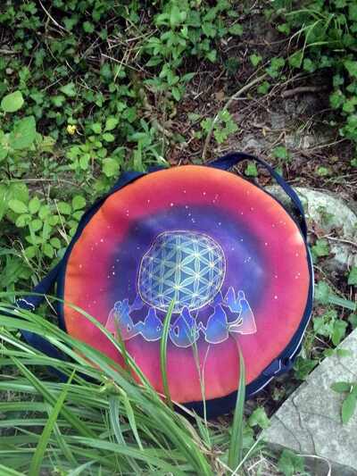 housse pour tambour sur mesure, fabrication artisanale Aflorescence motif fleur de vie 3D