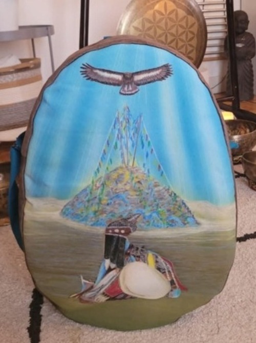 housse pour tambour chamanique ovale cousu sur mesure motif chaman